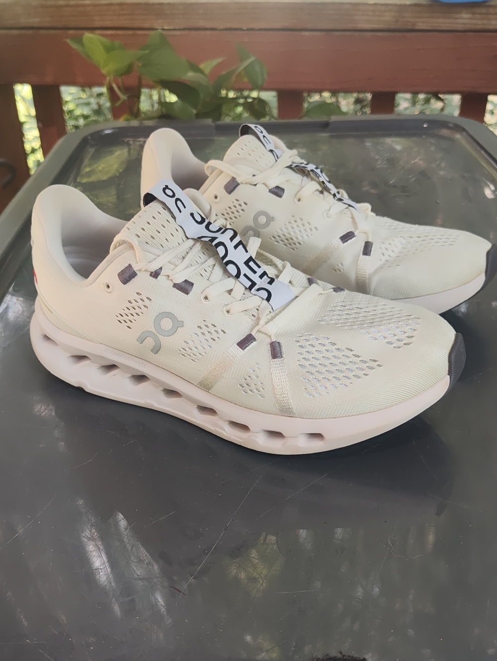 On Cloud Cloudsurfer 7 Women’s Size 8.5 White/Frost Running Sneakers - Picture 2 of 11